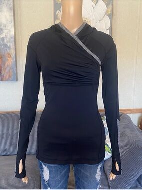 Lululemon Run For Your Life 
Long Sleeve Running Pullover
